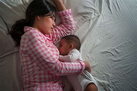 breast milk leaking at night|Leaking breast milk: How to handle leaking breasts postpartum